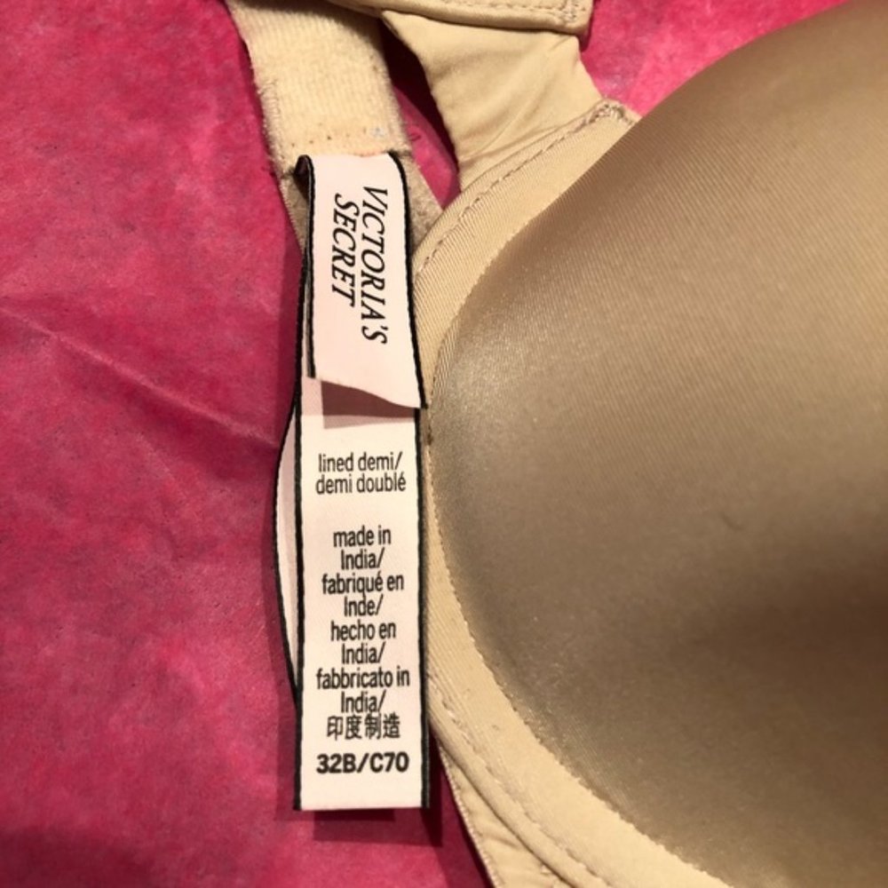 VICTORIA SECRET SET TWO! - Picture 7 of 7